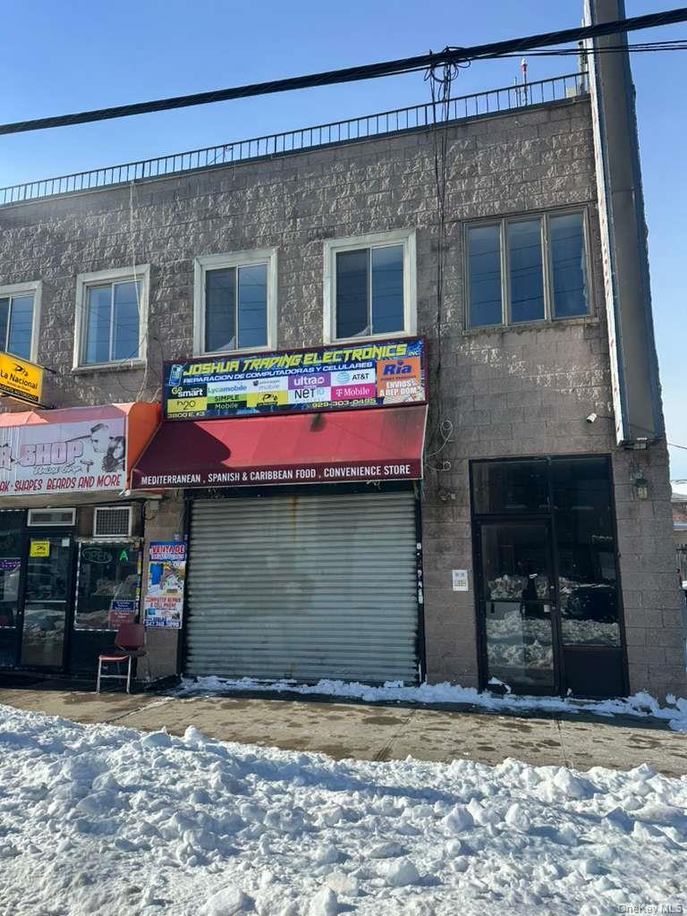 #4 photo, 3800 E Tremont Avenue, Bronx , NY 10465