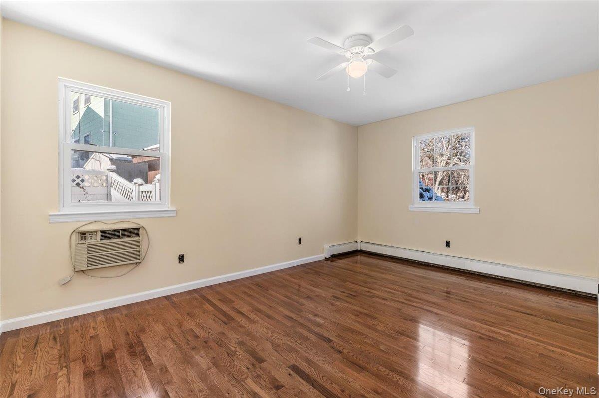 #15 photo, 20 Alex Lane, Glen Cove , NY 11542