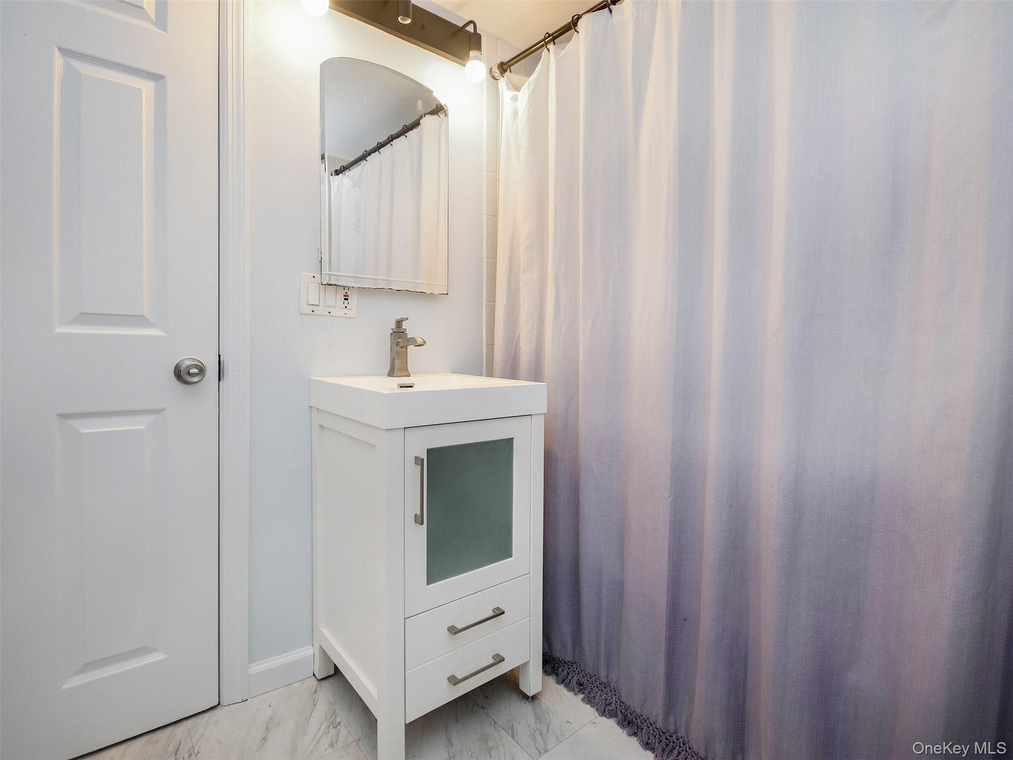 #13 photo, 12 2nd Avenue, Port Washington , NY 11050