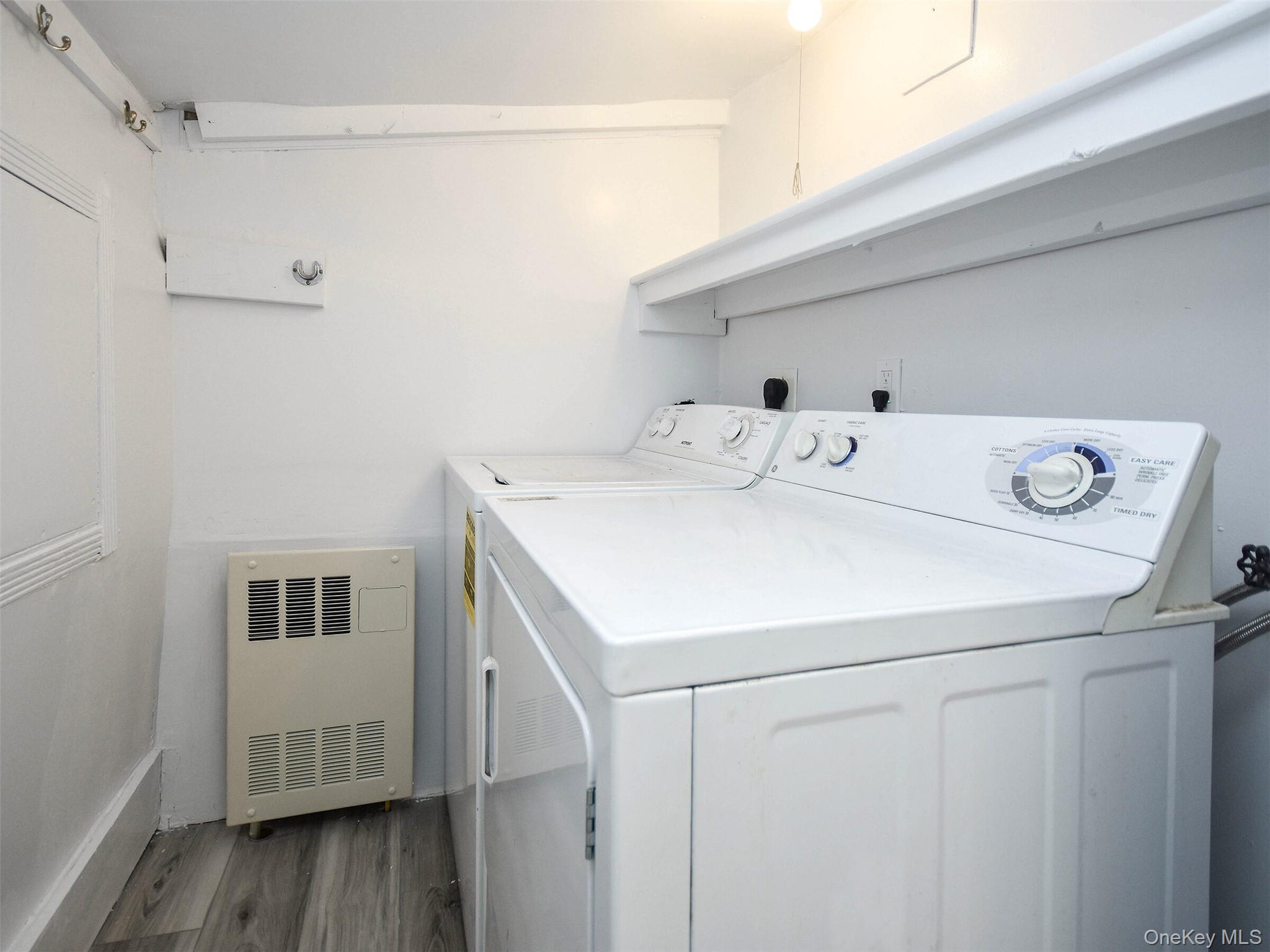 #18 photo, 12 2nd Avenue, Port Washington , NY 11050