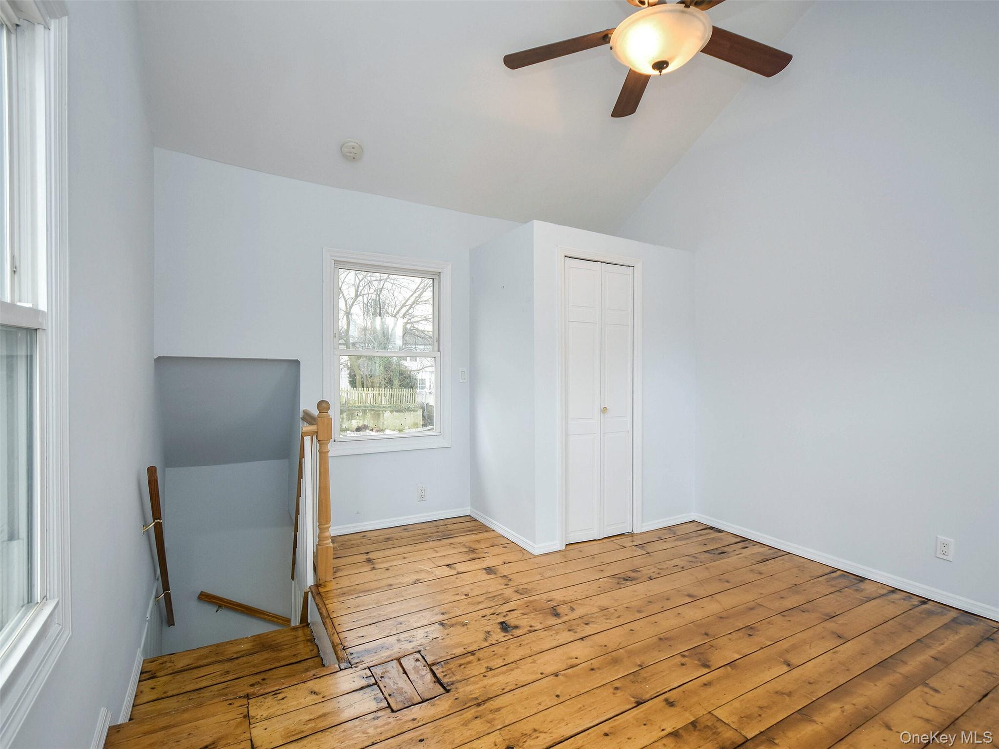 #19 photo, 12 2nd Avenue, Port Washington , NY 11050