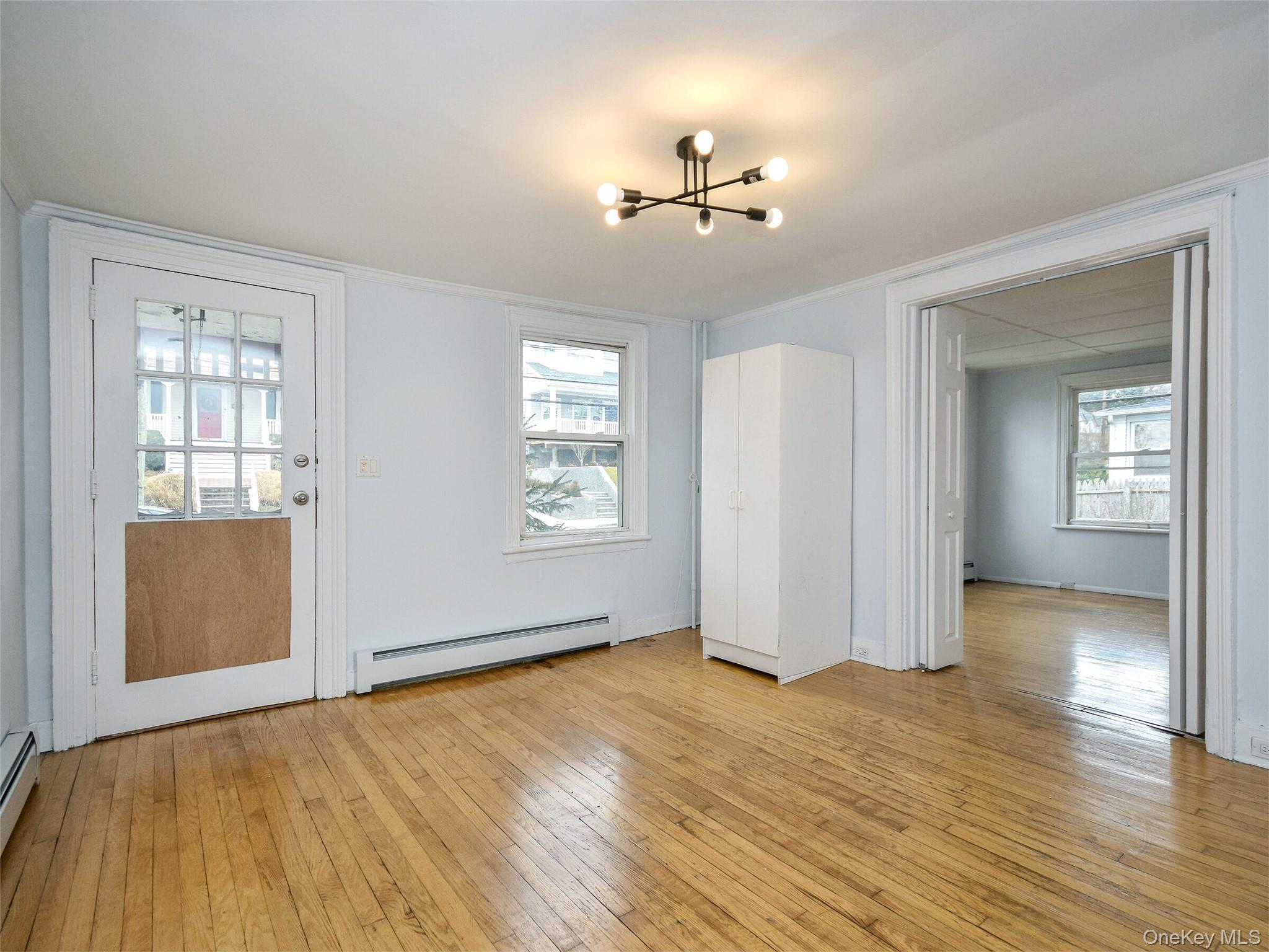 #5 photo, 12 2nd Avenue, Port Washington , NY 11050