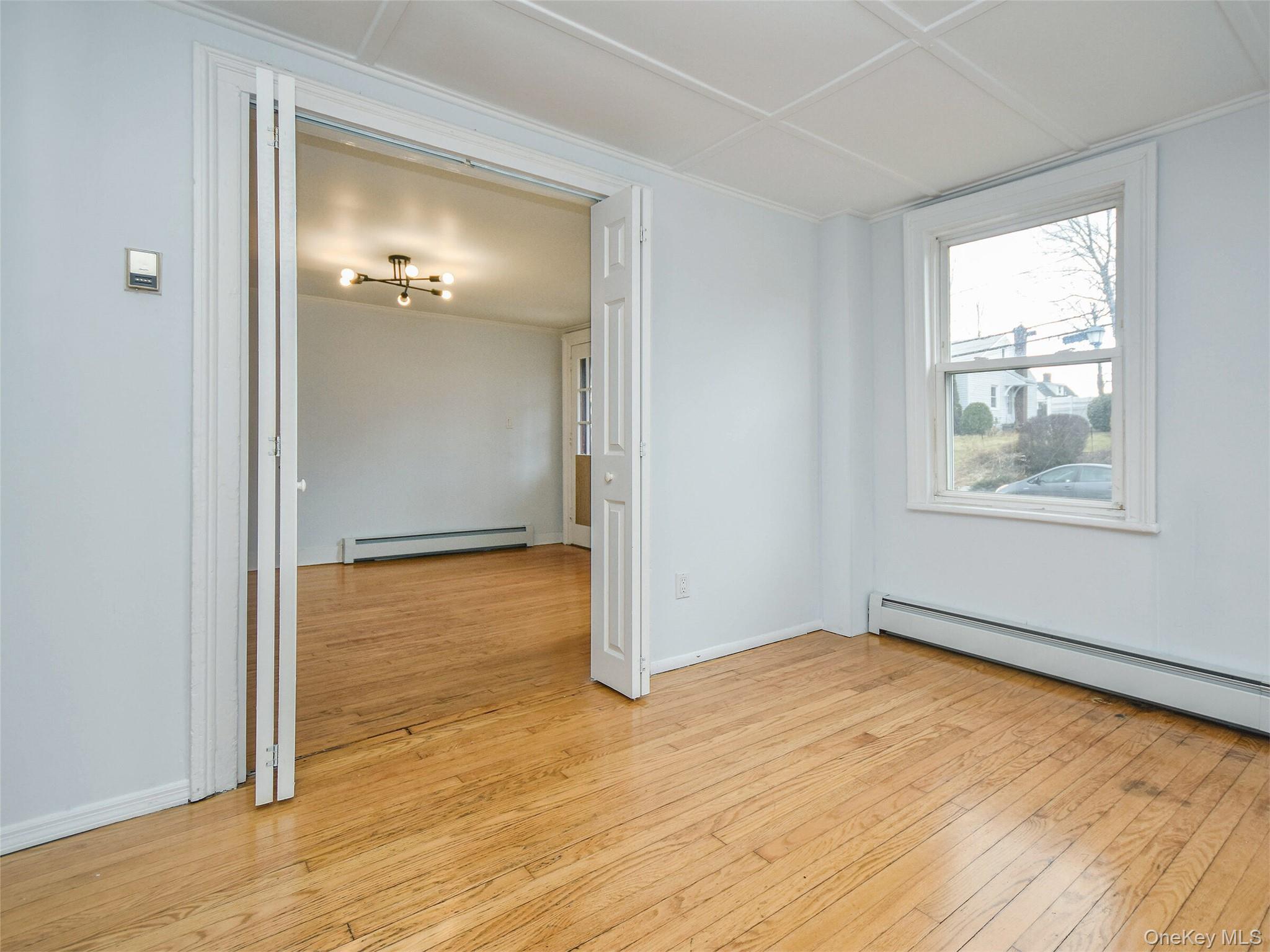 #7 photo, 12 2nd Avenue, Port Washington , NY 11050