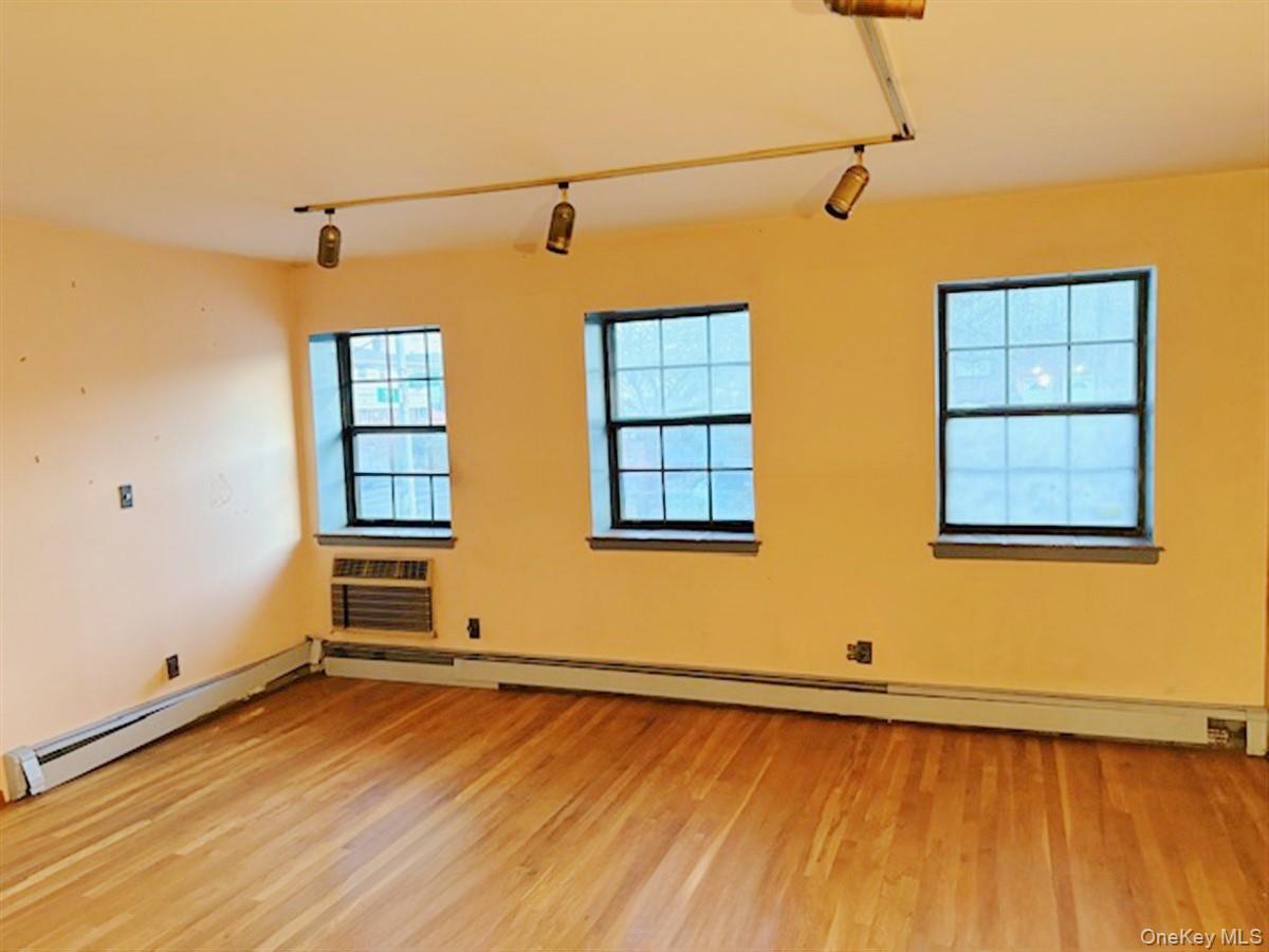 #2 photo, 7817 153rd Avenue, Howard Beach , NY 11414