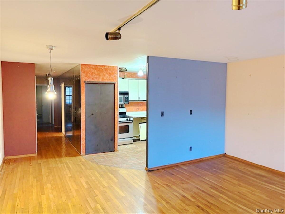 #3 photo, 7817 153rd Avenue, Howard Beach , NY 11414