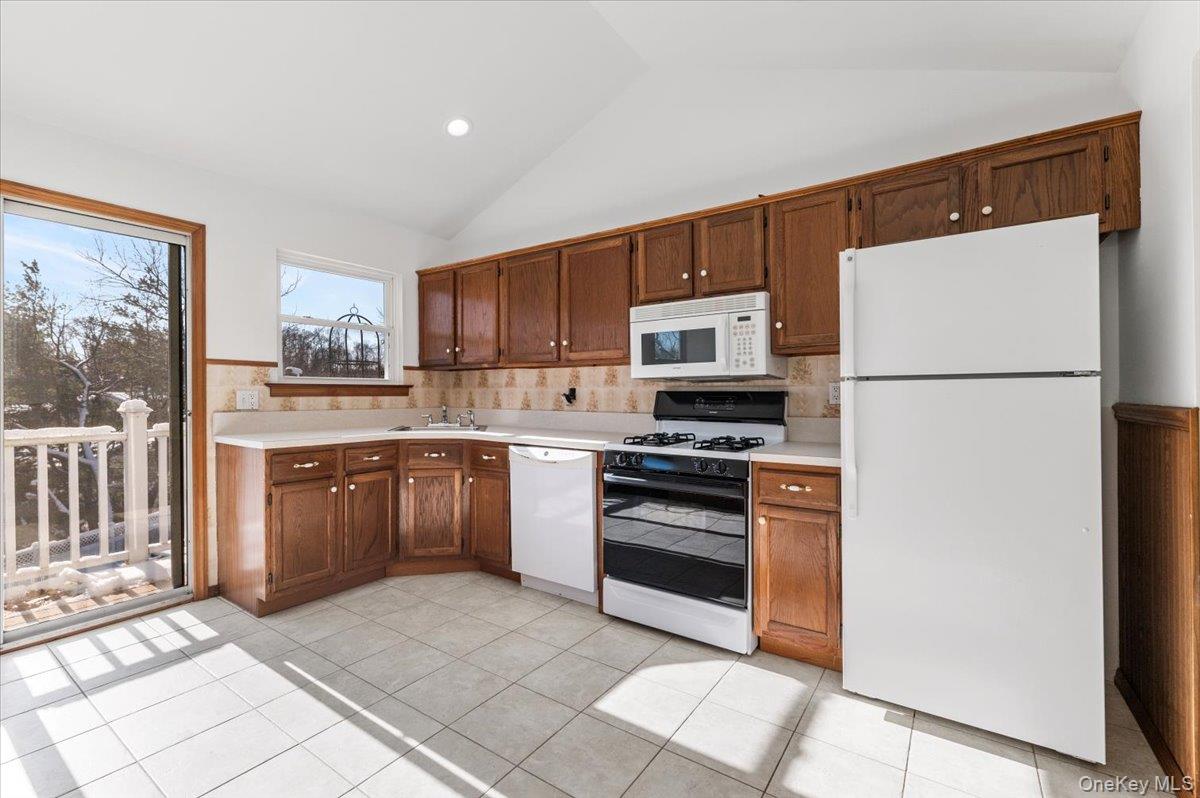 #11 photo, 20 Alex Lane, Glen Cove , NY 11542