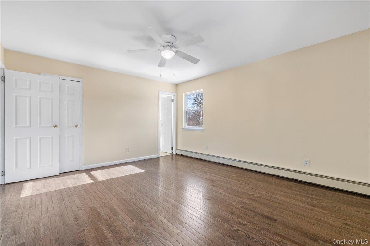 #16 photo, 20 Alex Lane, Glen Cove , NY 11542