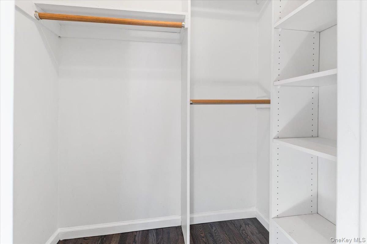 #17 photo, 20 Alex Lane, Glen Cove , NY 11542