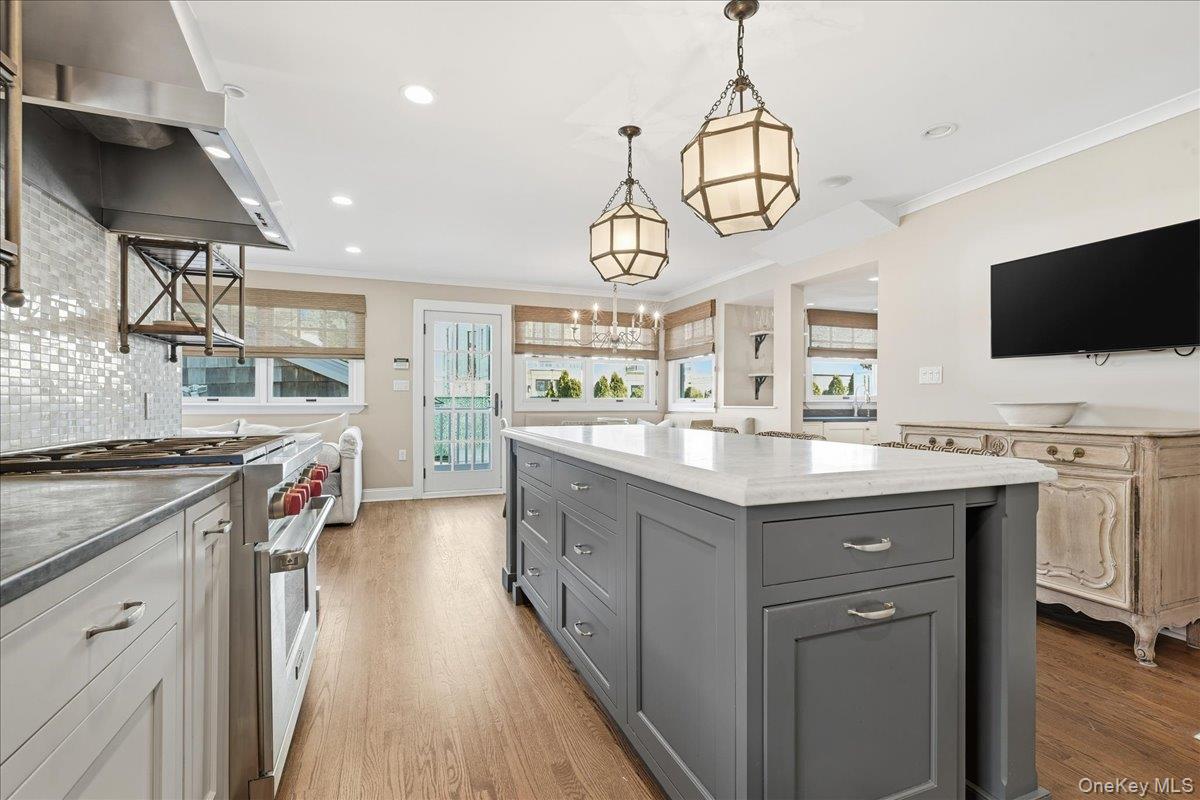 #14 photo, 156 Beach 147th Street, Neponsit , NY 11694