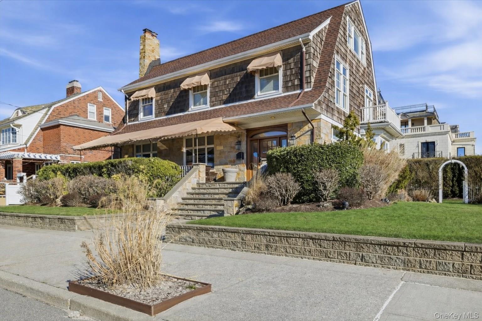 #2 photo, 156 Beach 147th Street, Neponsit , NY 11694