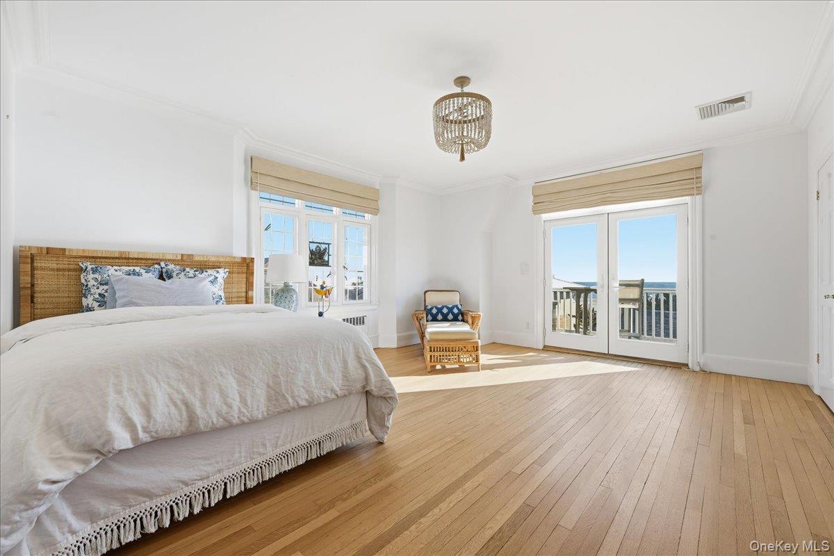 #20 photo, 156 Beach 147th Street, Neponsit , NY 11694