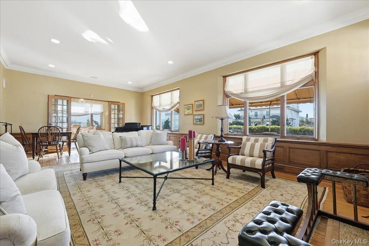 #7 photo, 156 Beach 147th Street, Neponsit , NY 11694