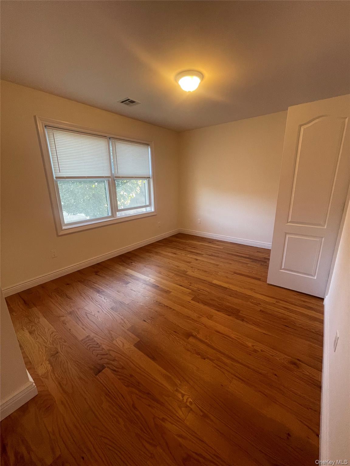 #6 photo, 191 Jefferson Avenue, Mineola , NY 11501