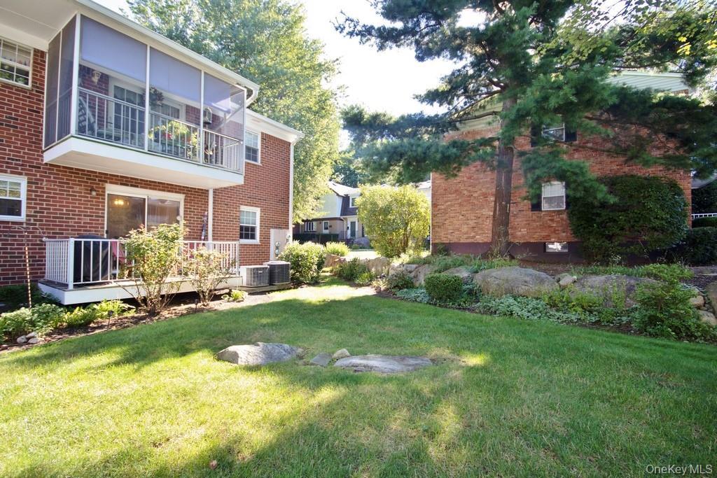 #15 photo, 14 Somerset Drive, Suffern , NY 10901