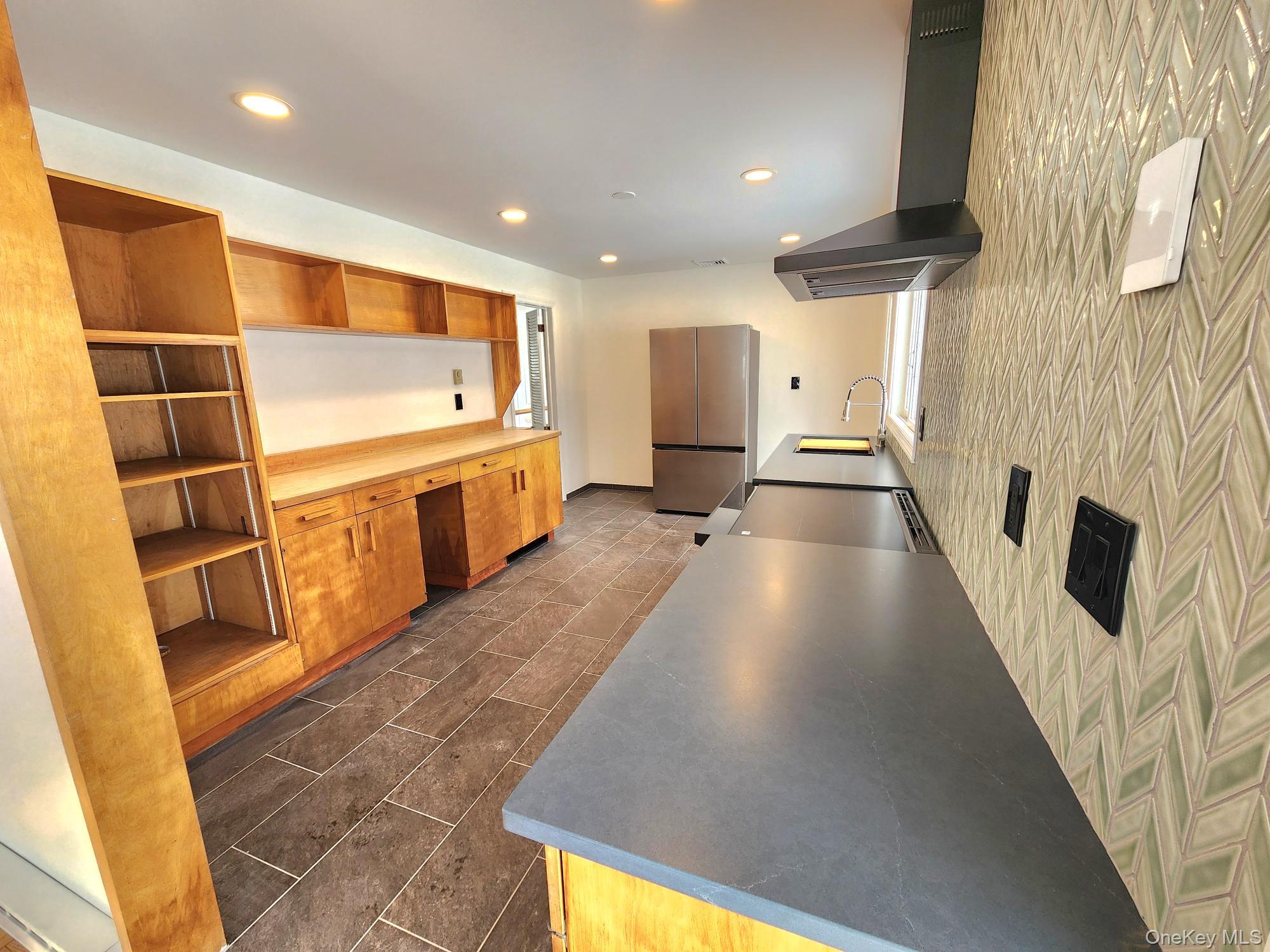 #6 photo, 568 River Road, Rhinebeck , NY 12572