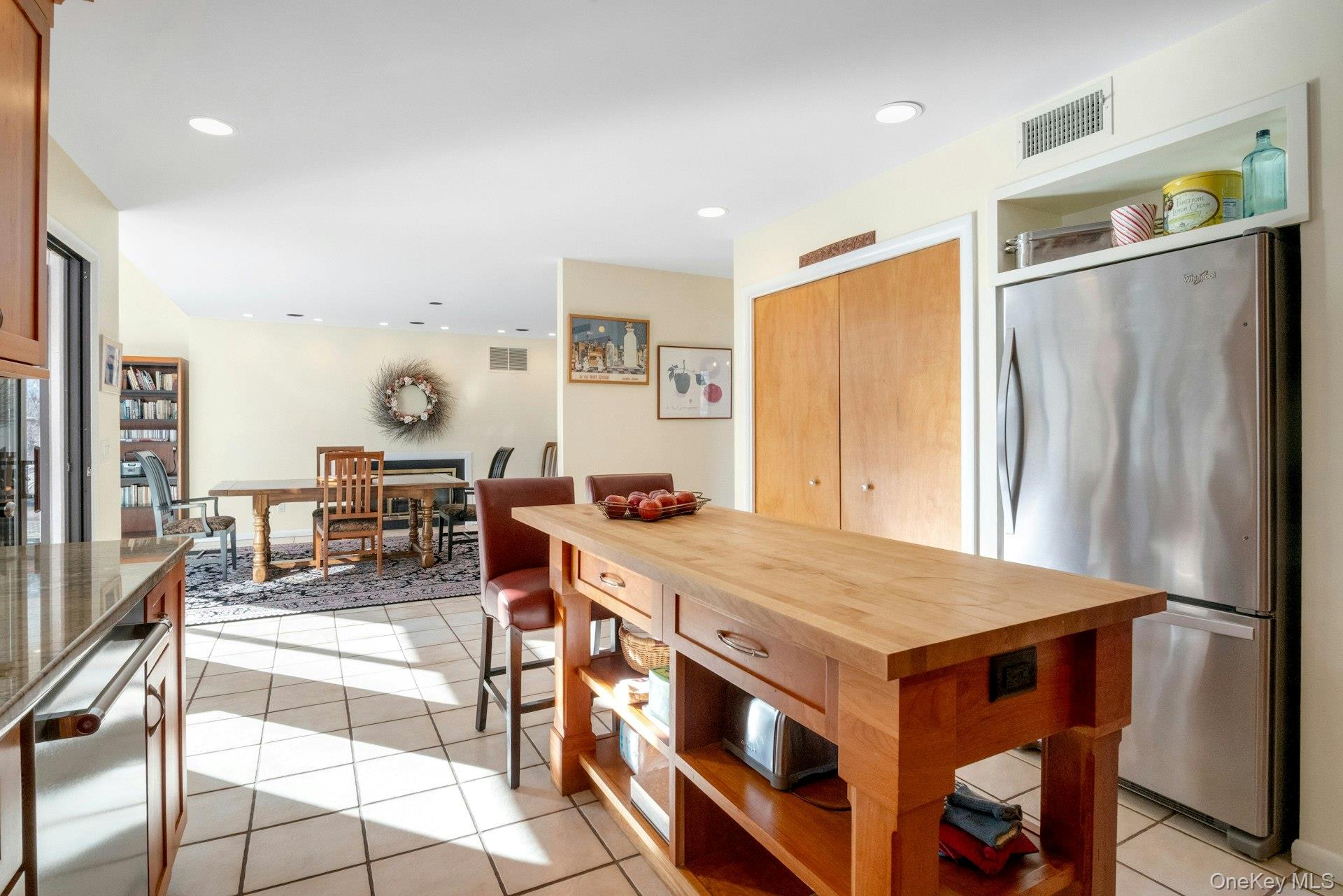 #11 photo, 637 Long Hill Road, Briarcliff Manor , NY 10510