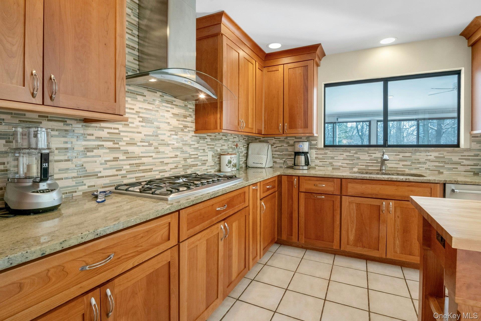 #12 photo, 637 Long Hill Road, Briarcliff Manor , NY 10510