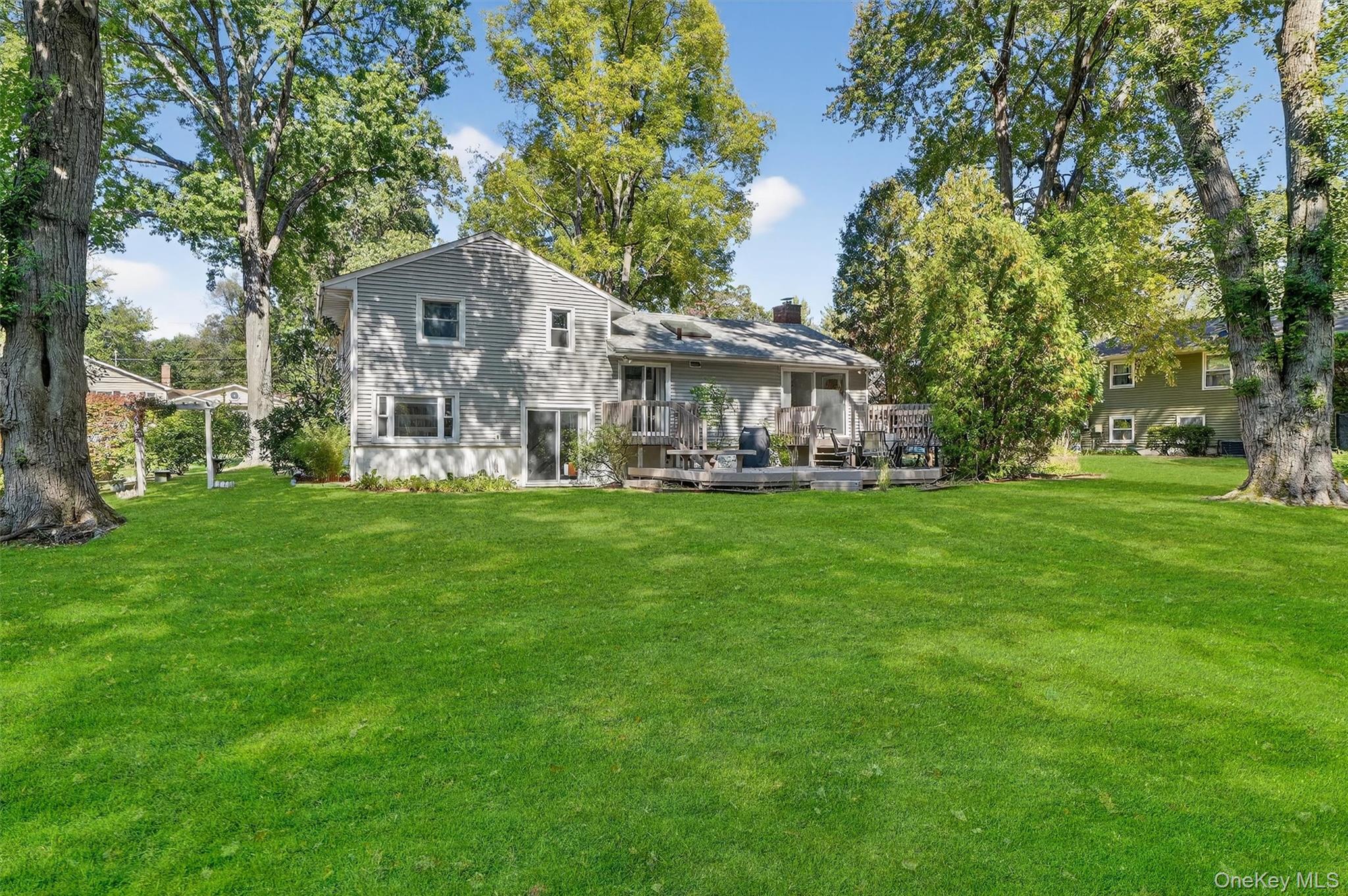 #10 photo, 24 Whitewood Road, White Plains , NY 10603