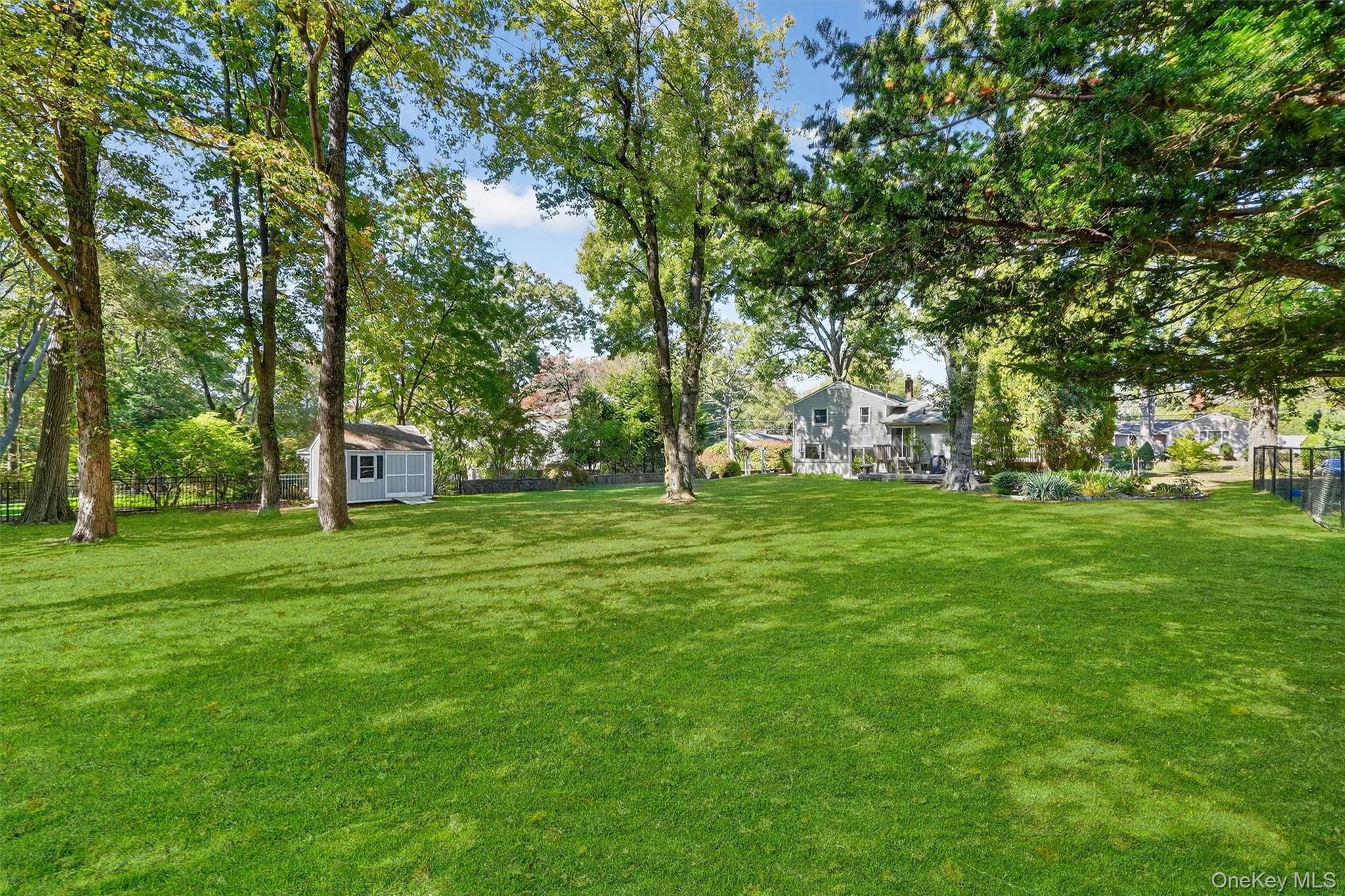 #13 photo, 24 Whitewood Road, White Plains , NY 10603