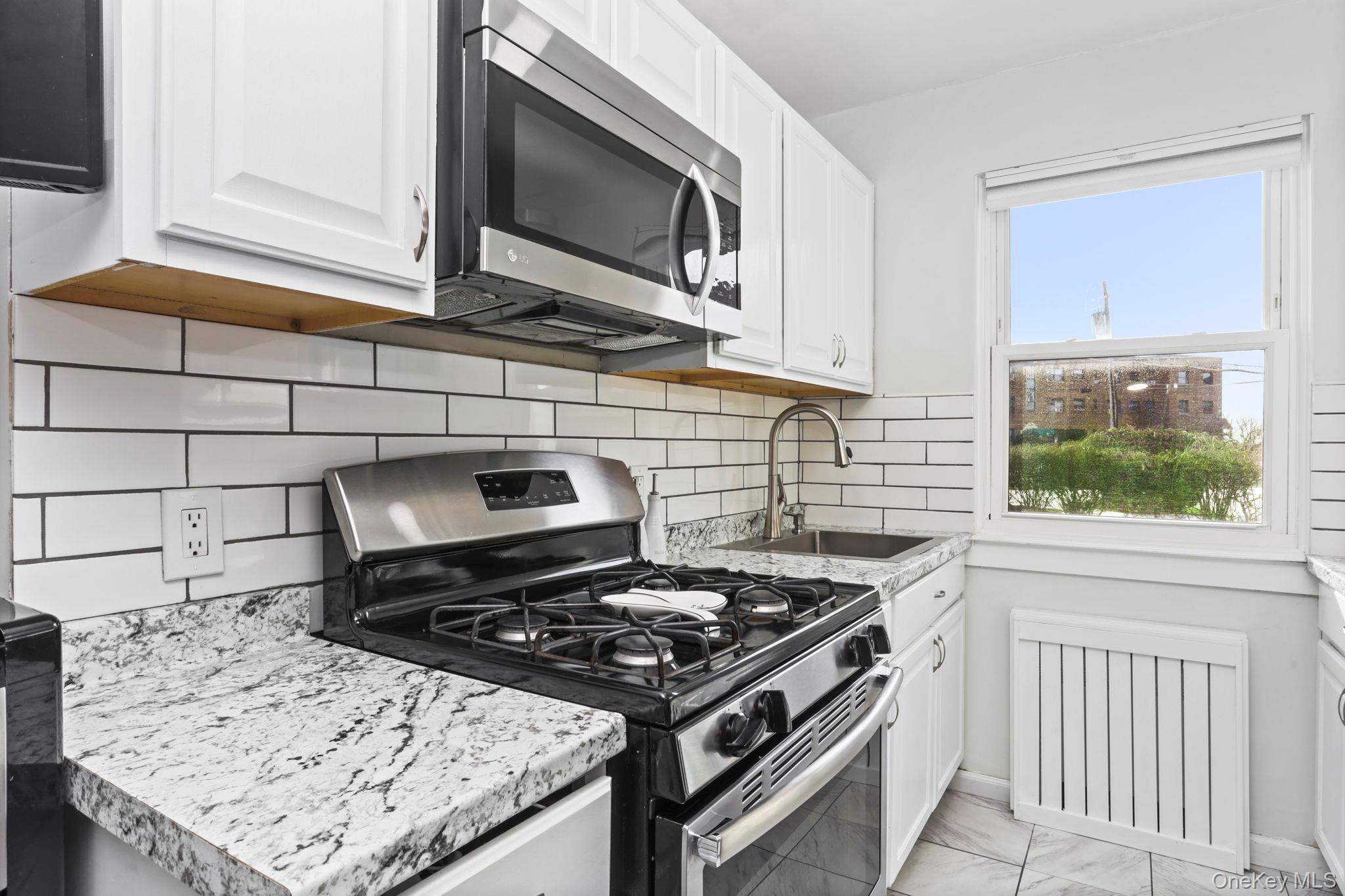 #8 photo, 450 Pelham Road, New Rochelle , NY 10805