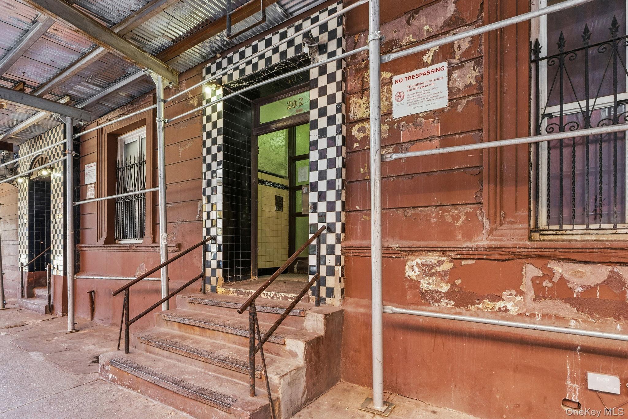 #14 photo, 202 W 118th St, New York (Manhattan) , NY 10026