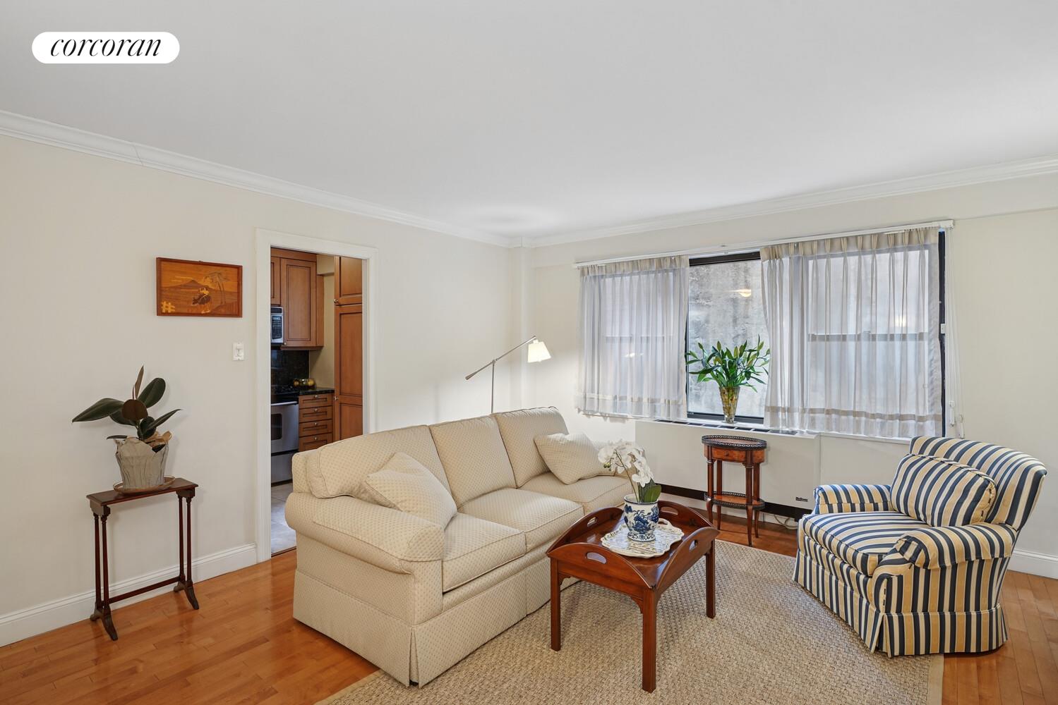 #4 photo, 1036 PARK Avenue, Upper East Side , NY 10028