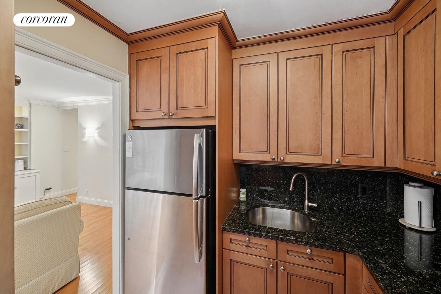 #8 photo, 1036 PARK Avenue, Upper East Side , NY 10028