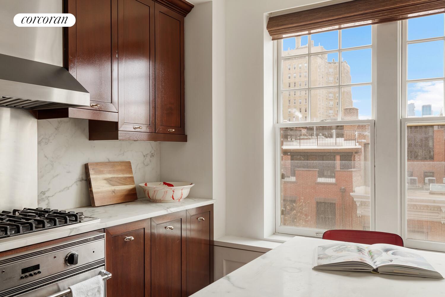 #7 photo, 31 W 11TH Street, Манхэттен ‖ Greenwich Village , NY 10011