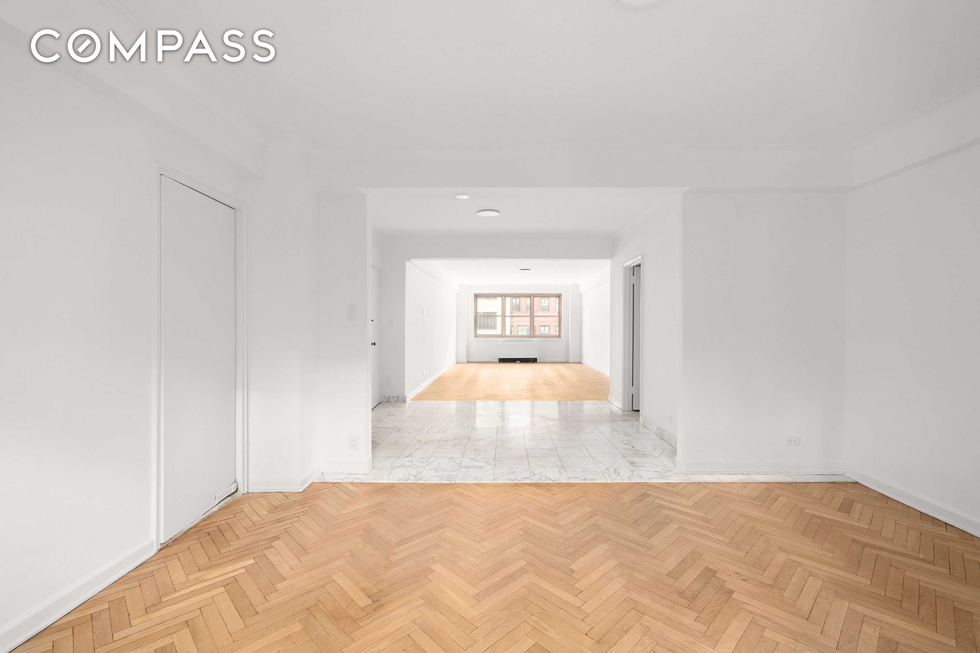 #3 photo, 710 Park Avenue, Lenox Hill , NY 10021