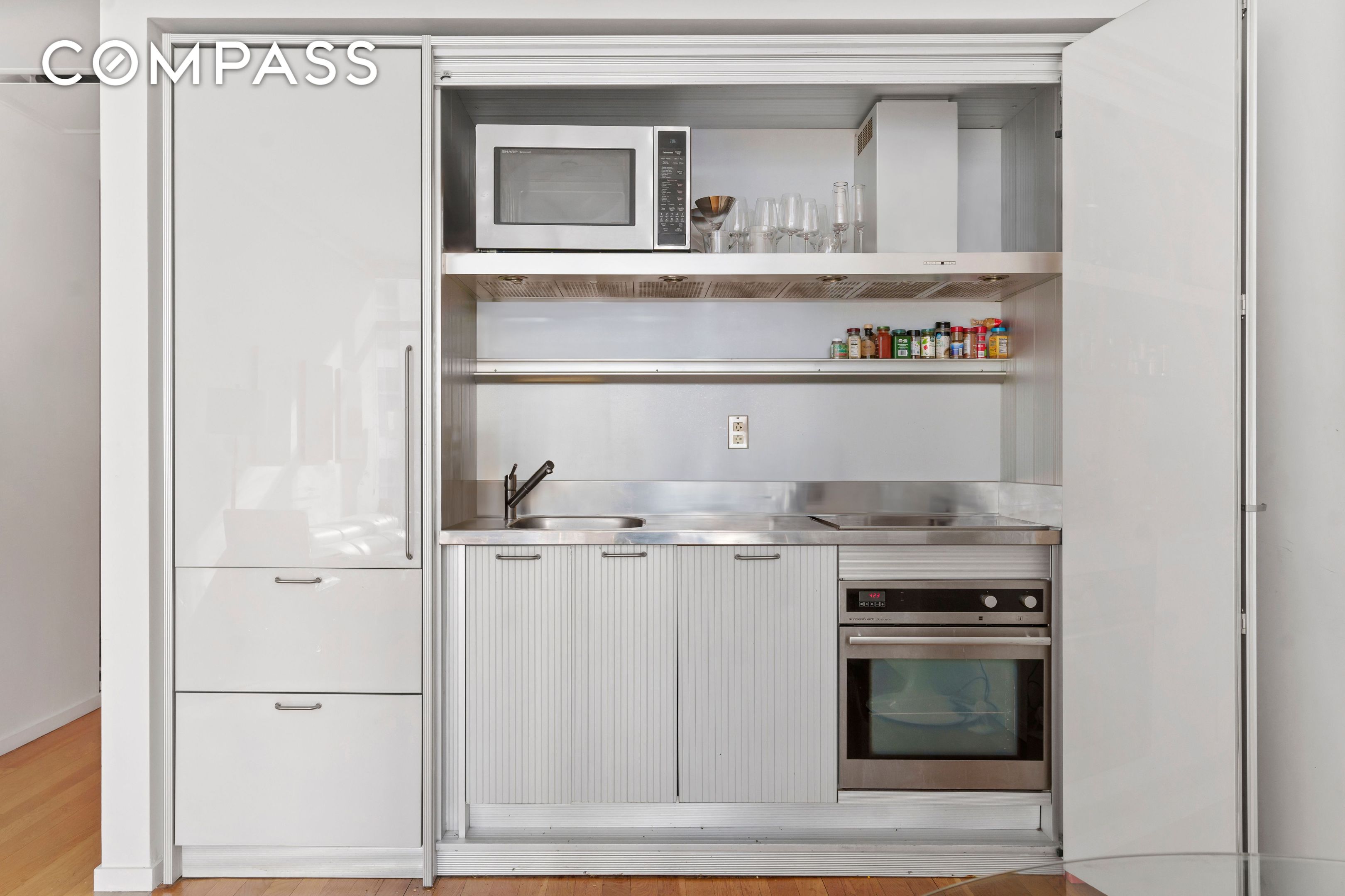 #7 photo, 18 W 48th Street, Midtown , NY 10036