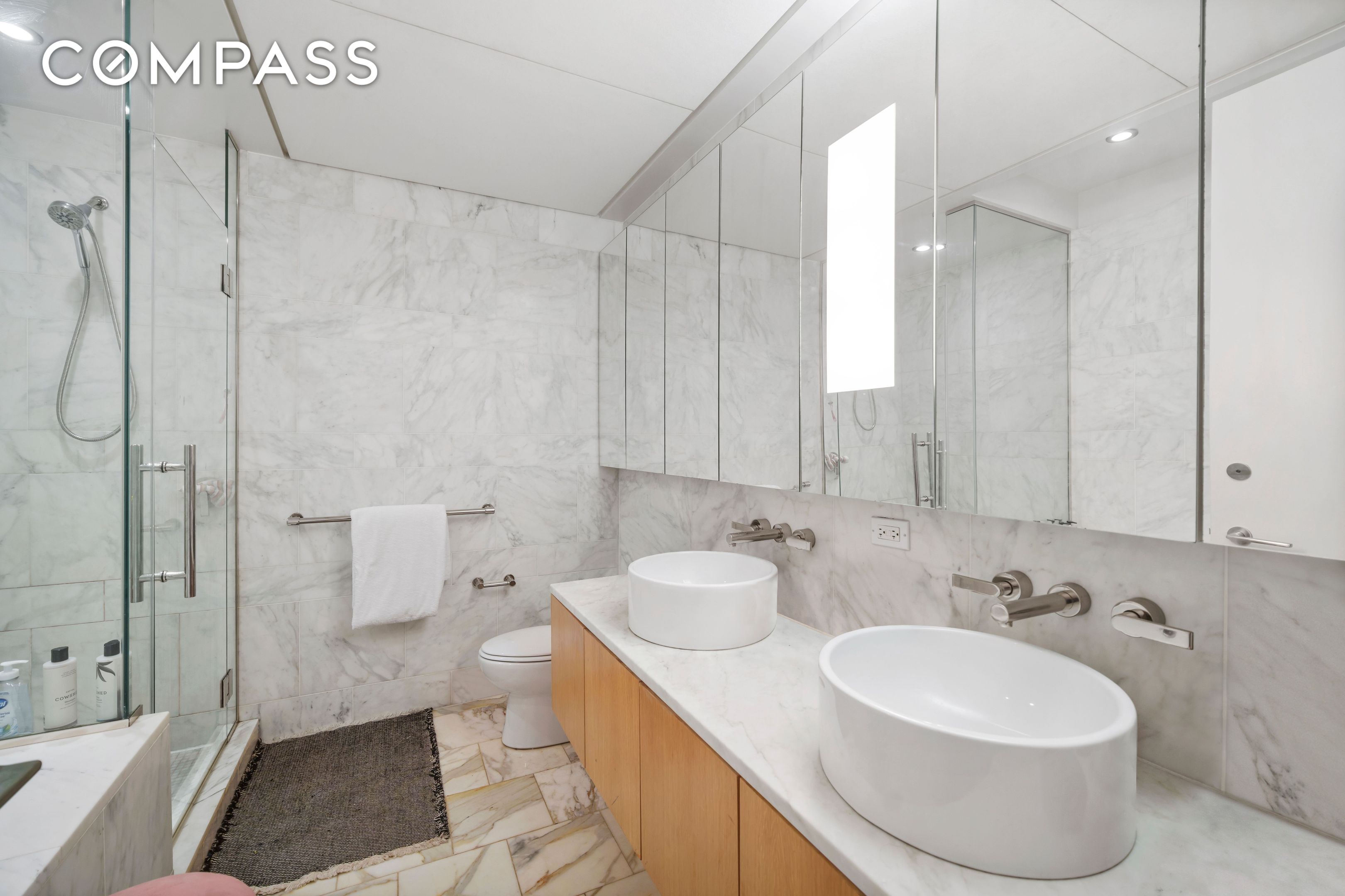 #8 photo, 18 W 48th Street, Midtown , NY 10036