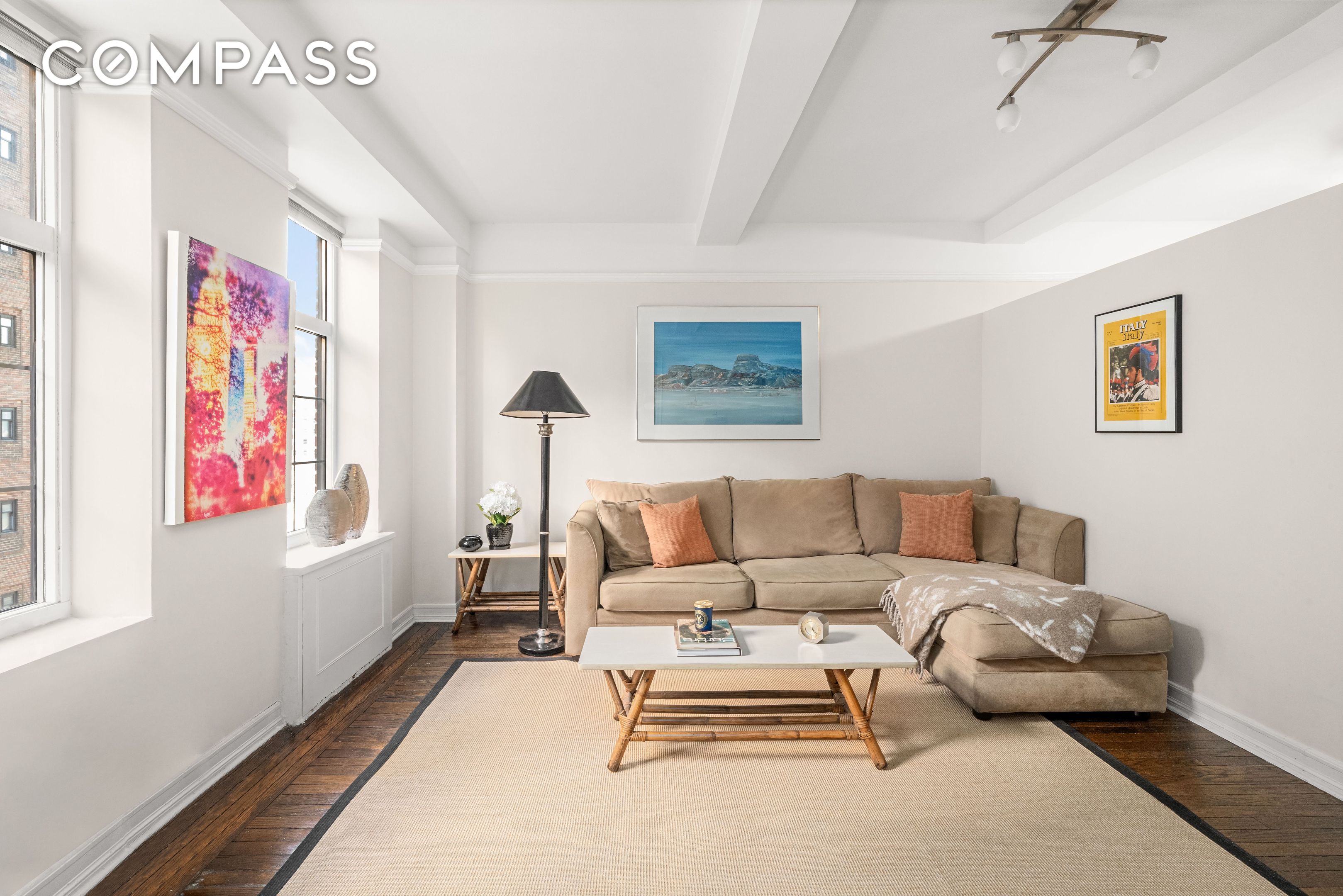 #4 photo, 405 W 23rd Street, Chelsea , NY 10011