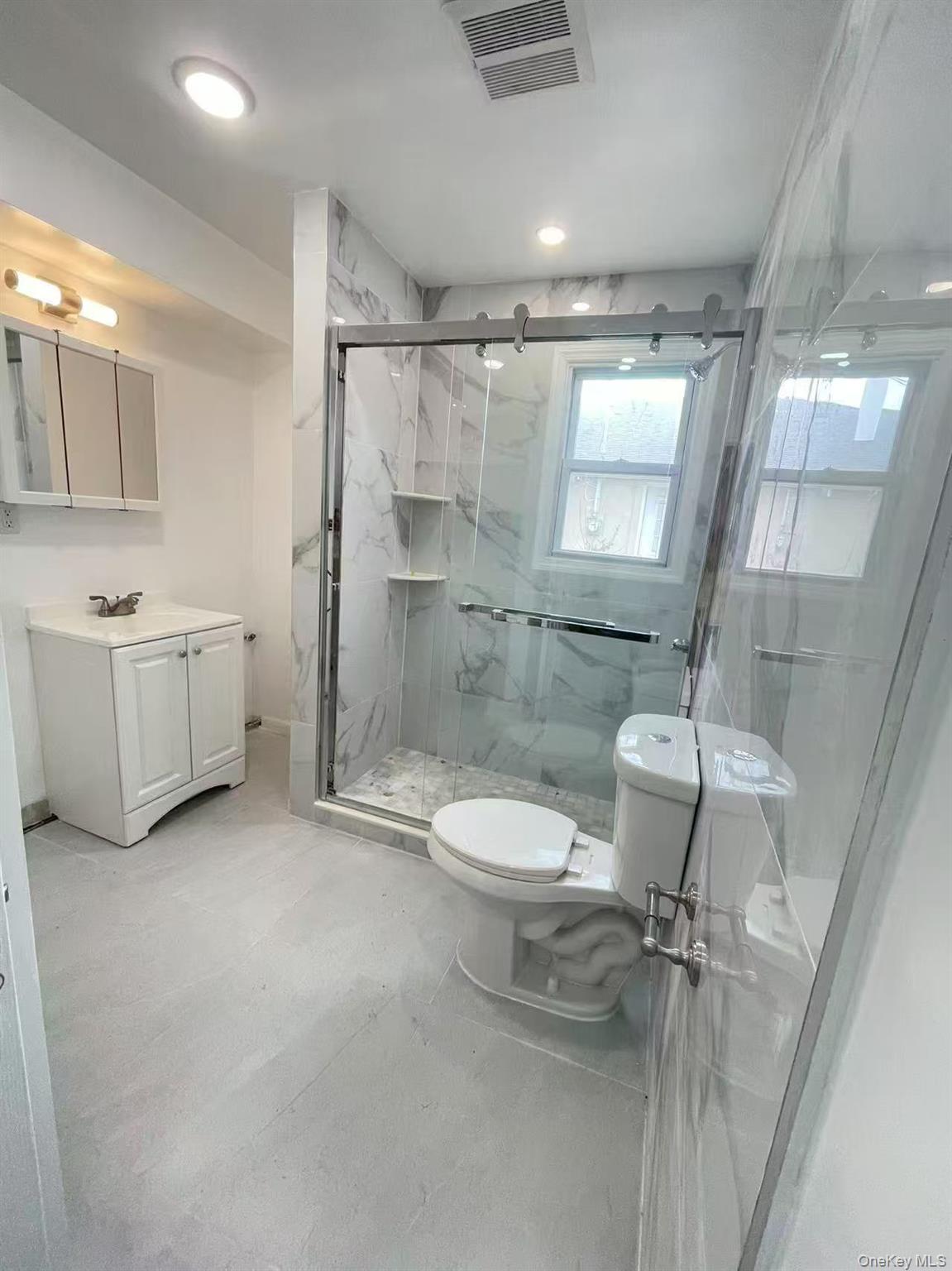 #8 photo, 439 Newbridge Road, East Meadow , NY 11554