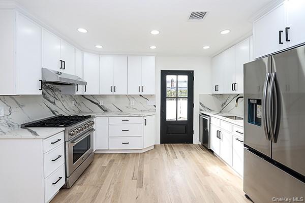 #10 photo, 92 Kings Walk, Massapequa Park , NY 11762