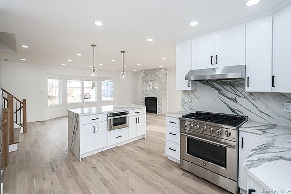 #12 photo, 92 Kings Walk, Massapequa Park , NY 11762