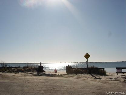 #11 photo, 17 Whiting Road, East Quogue , NY 11942