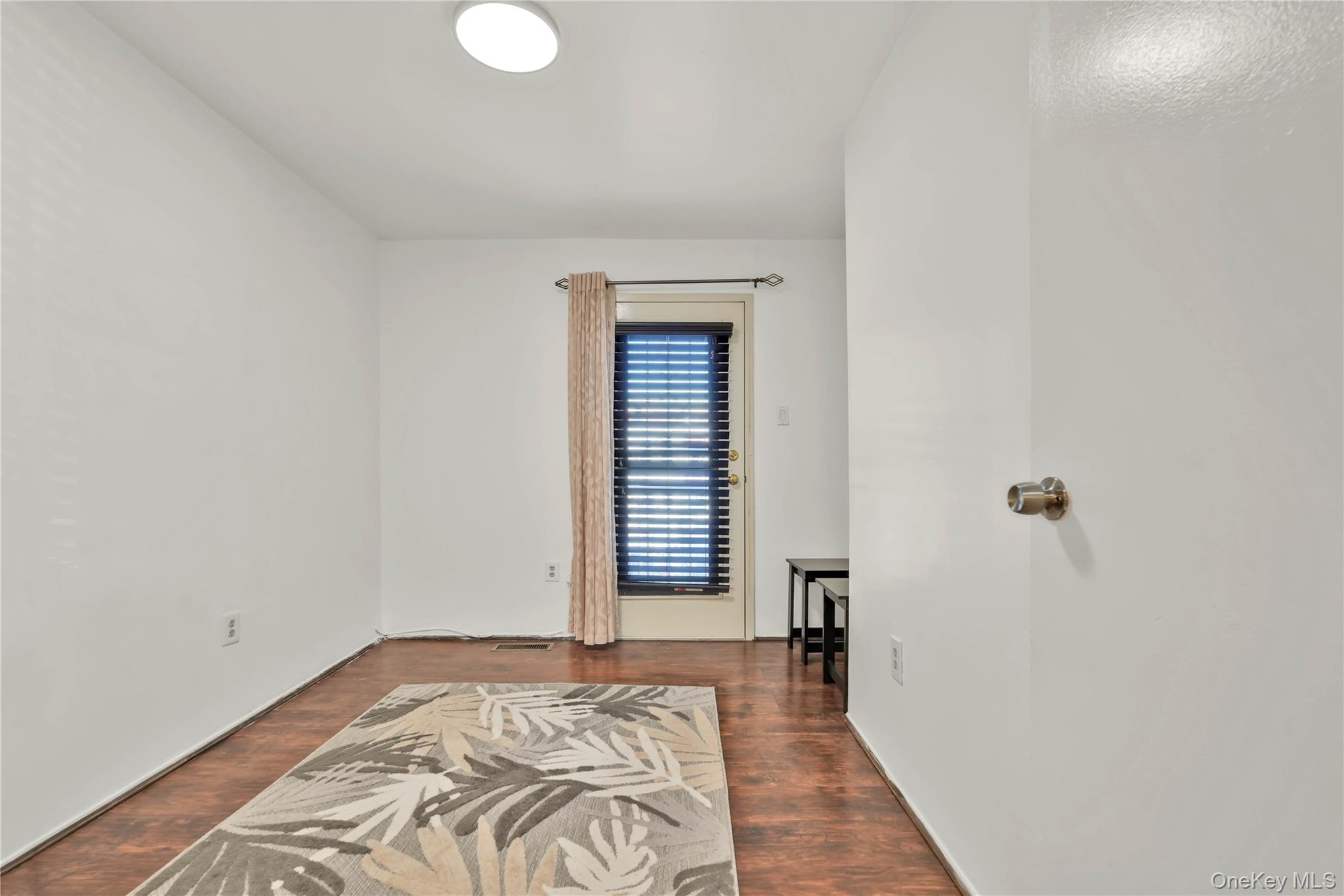#10 photo, 785 E 160th Street, 브롱크스 Bronx , NY 10456