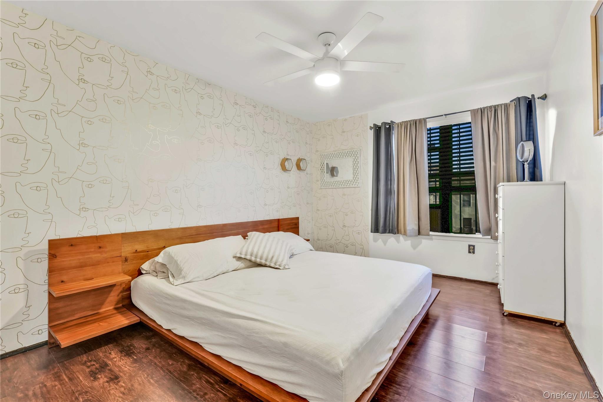 #13 photo, 785 E 160th Street, 브롱크스 Bronx , NY 10456