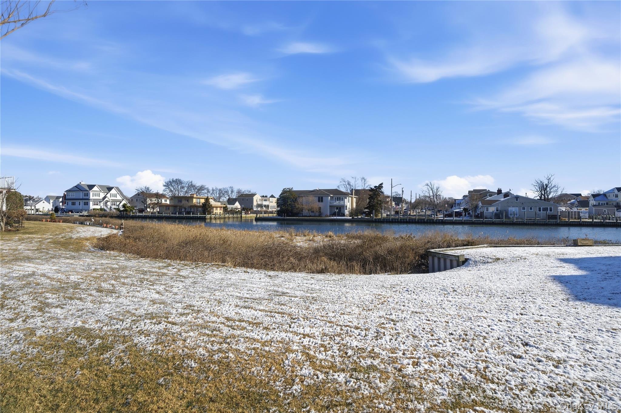 #19 photo, 170 Harbor, Amityville , NY 11701