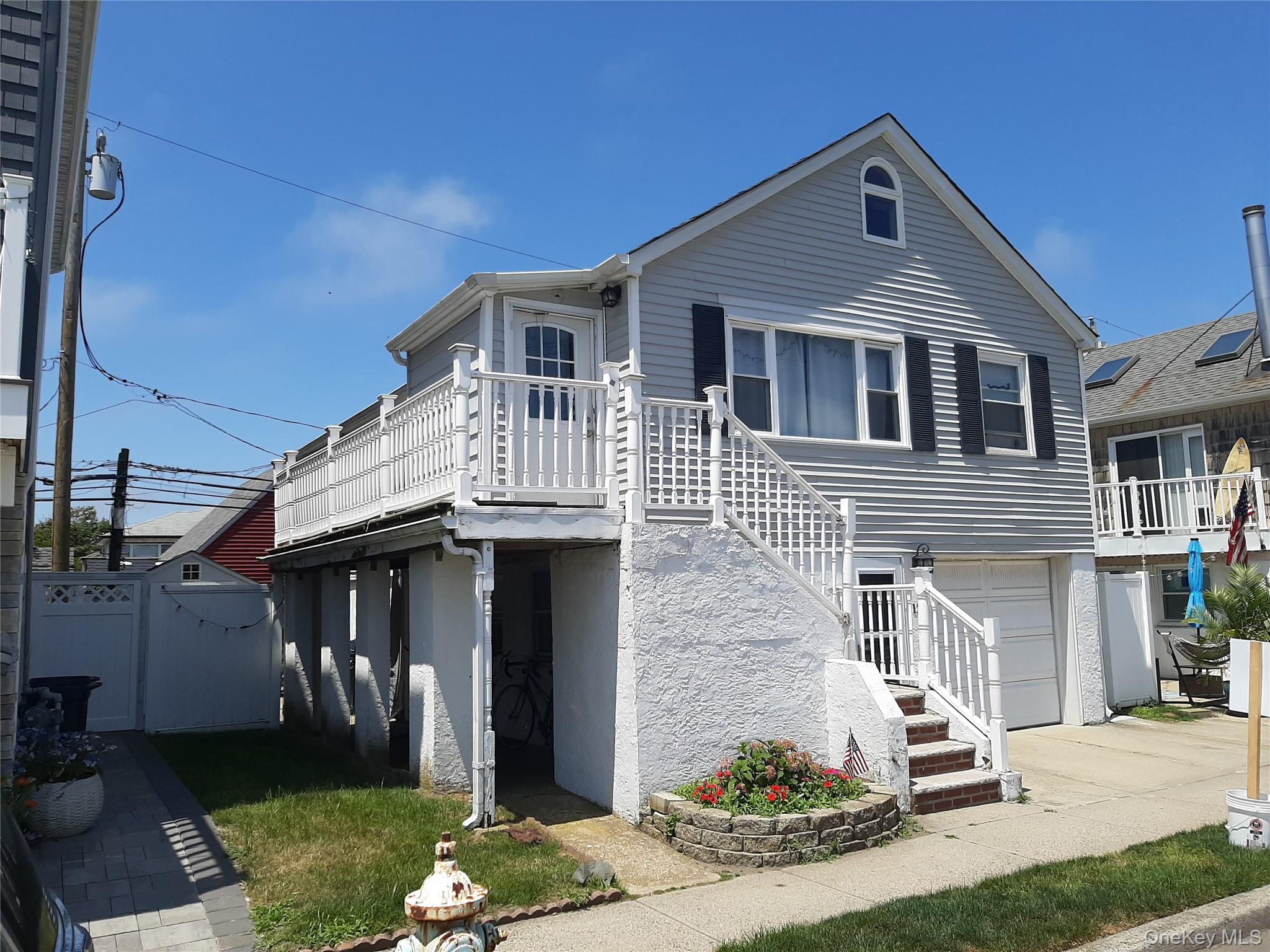 #14 photo, 129 Maple Street, Long Beach , NY 11561