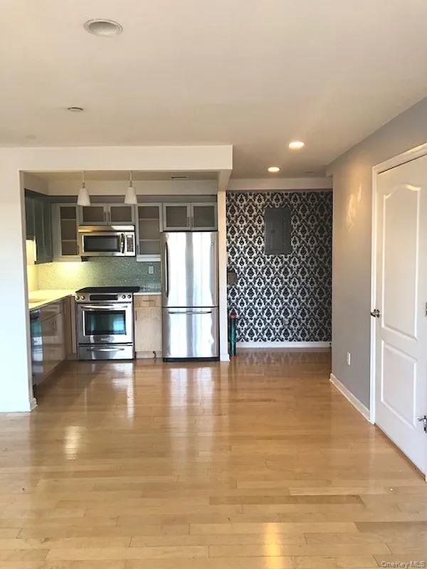 #2 photo, 3286 41st Street, Astoria , NY 11103