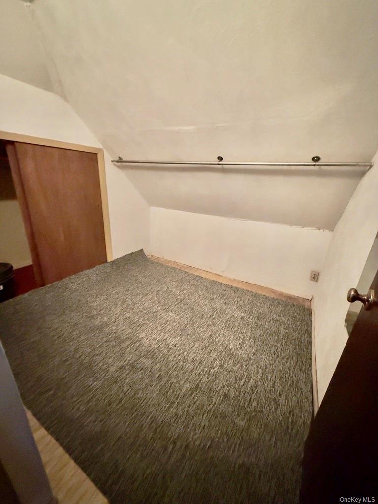 #19 photo, 107 Ball Park Lane, Hicksville , NY 11801