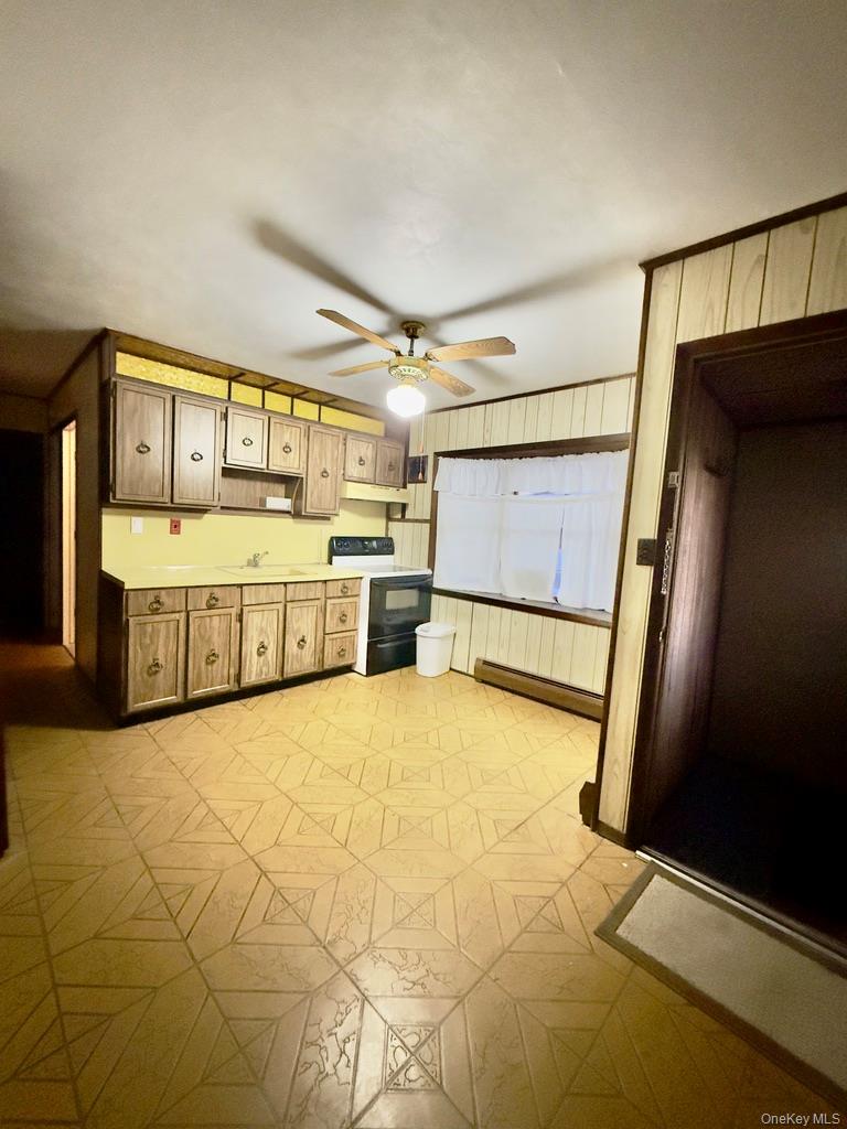 #7 photo, 107 Ball Park Lane, Hicksville , NY 11801