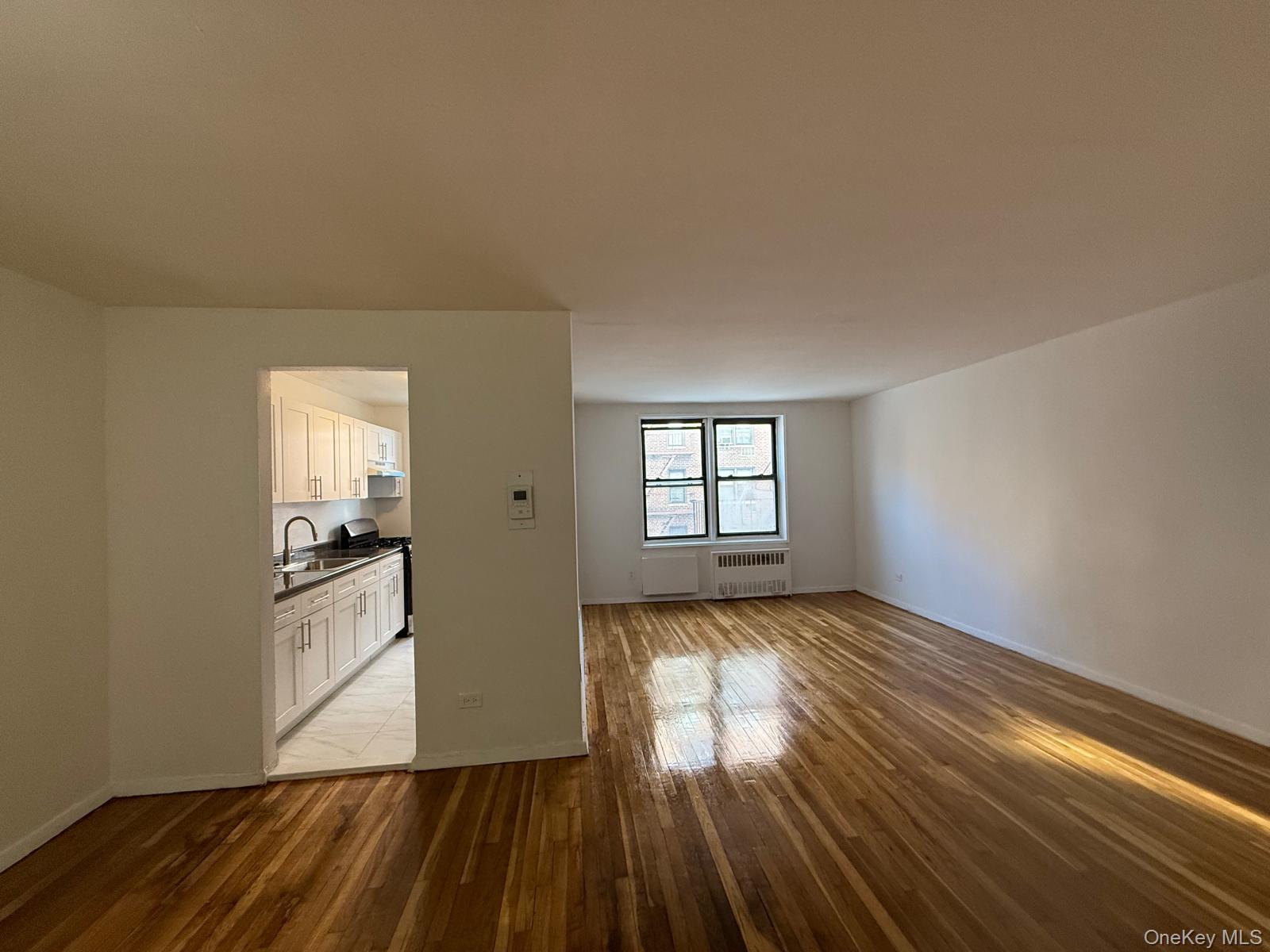 #5 photo, 108-49 63rd Avenue, Forest Hills , NY 11375