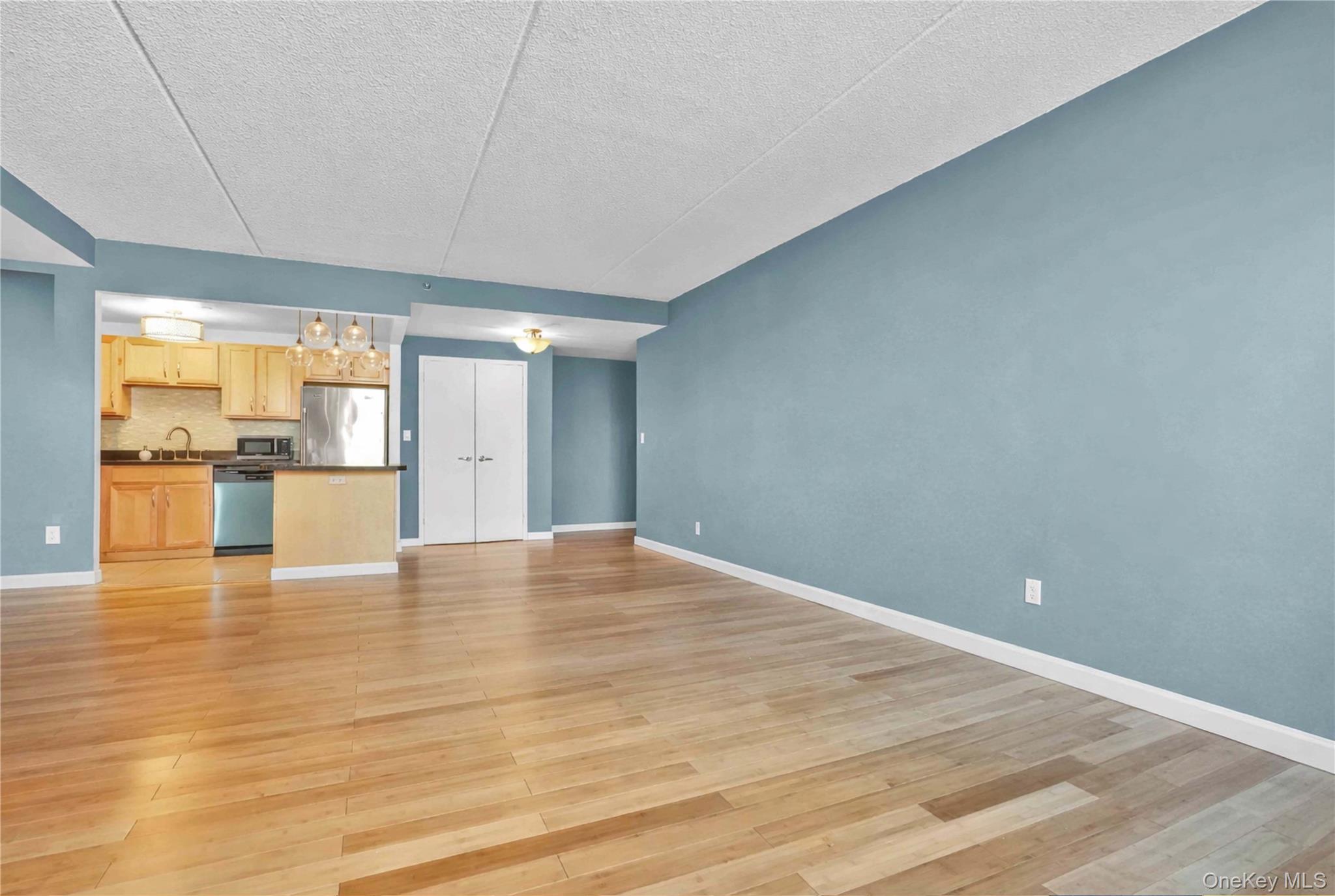 #12 photo, 3044 3rd Avenue, Bronx , NY 10451