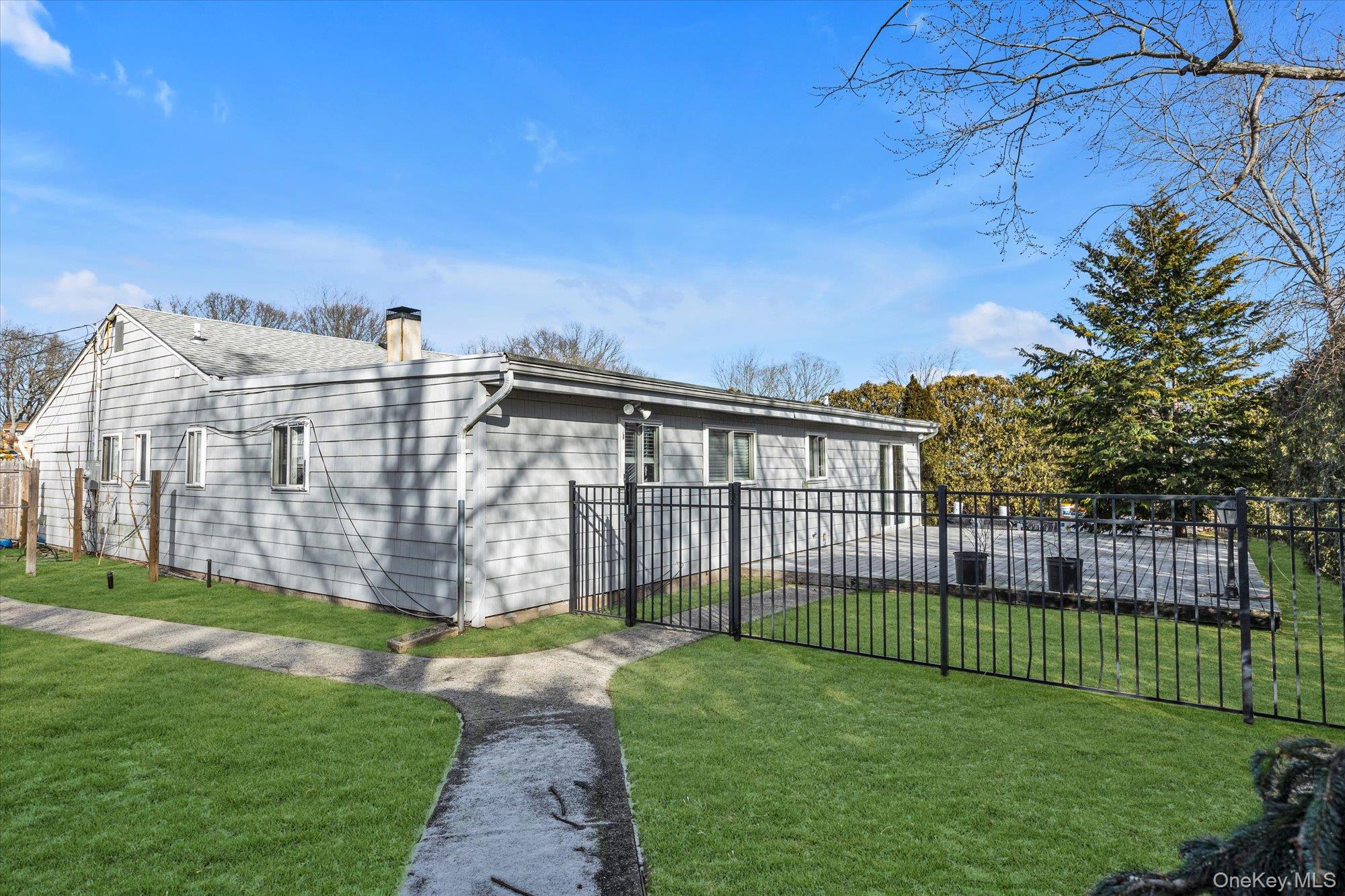 #20 photo, 6 Anne Drive, Selden , NY 11784