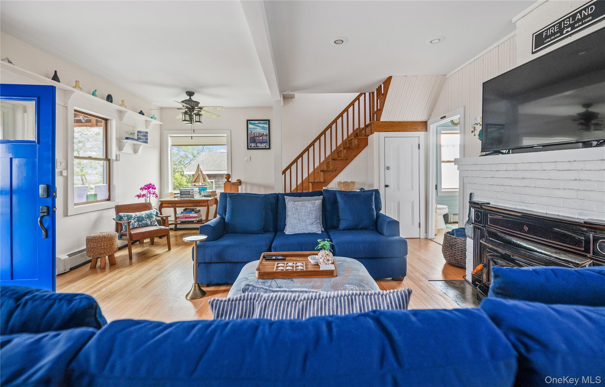 #3 photo, 639 Ocean Breeze Walk, Саффолк ‖ Ocean Beach , NY 11770