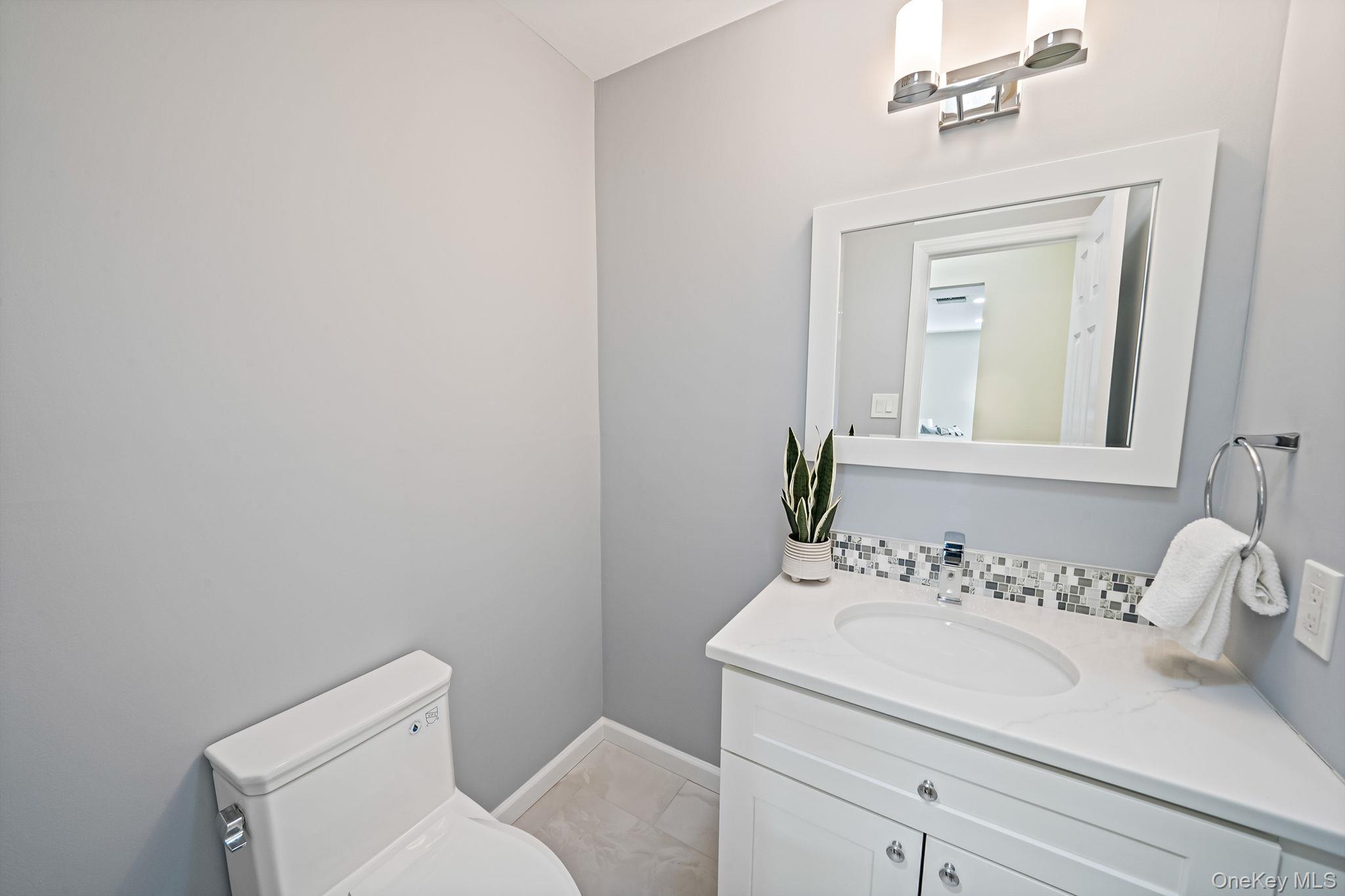 #11 photo, 101 Flair Court, سوفولك Smithtown , NY 11780