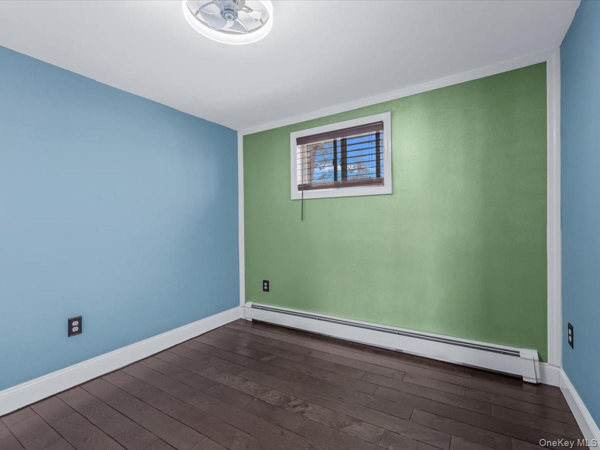 #17 photo, 27 Denton Street, מחוז סאפוק Patchogue , NY 11772