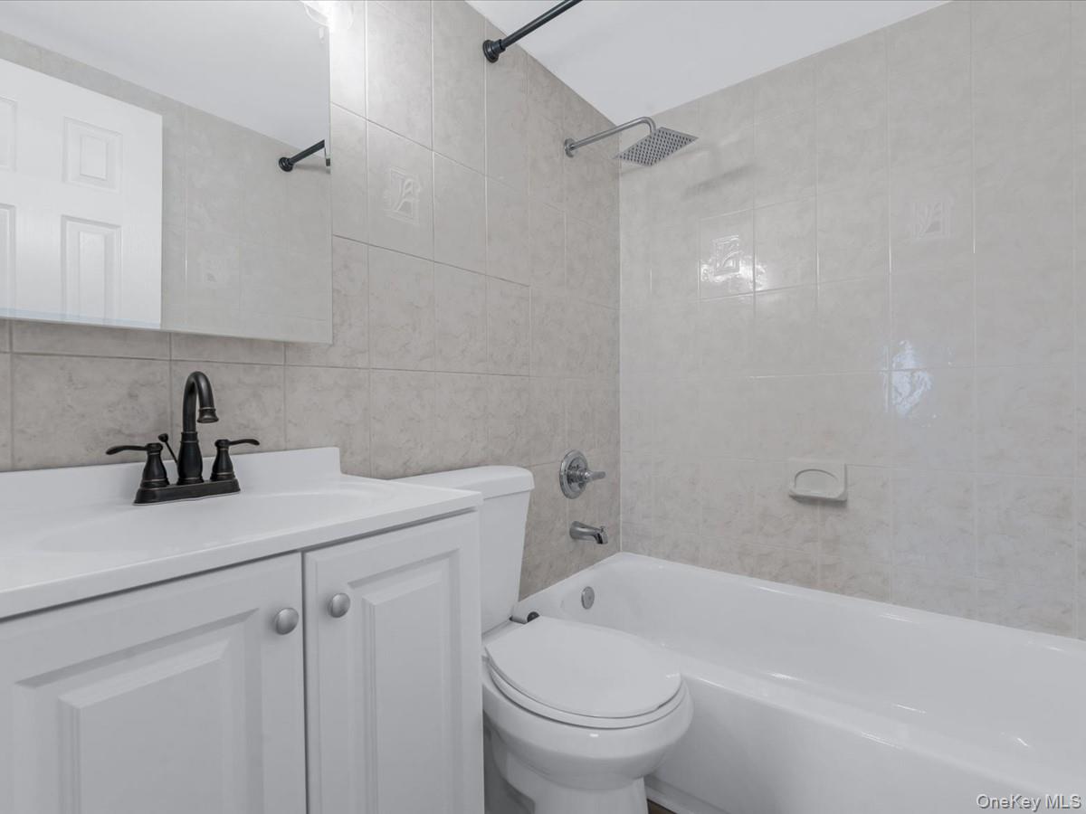 #19 photo, 27 Denton Street, מחוז סאפוק Patchogue , NY 11772